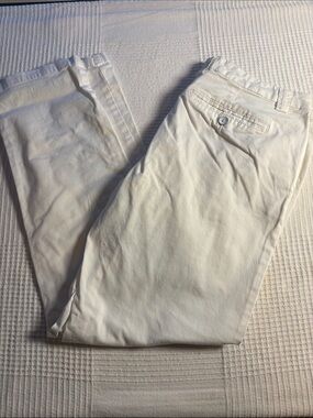 GAP Women's Straight Leg Pants in White